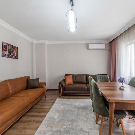 Centrally Located 2 Bedroom Apt With Netflix Bursa Kültér fotó