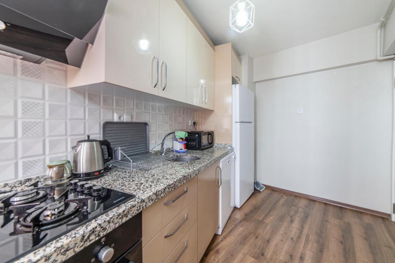 Centrally Located 2 Bedroom Apt With Netflix Bursa Kültér fotó