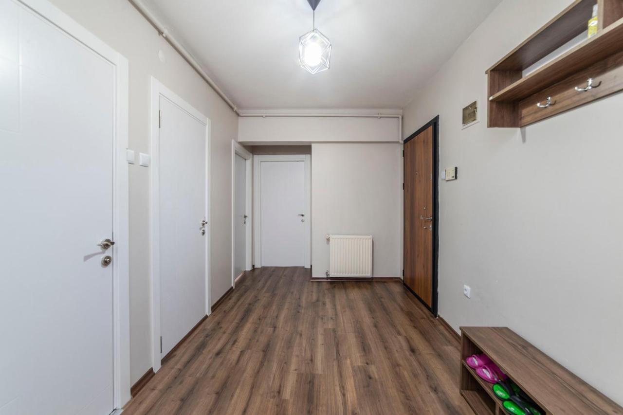 Centrally Located 2 Bedroom Apt With Netflix Bursa Kültér fotó