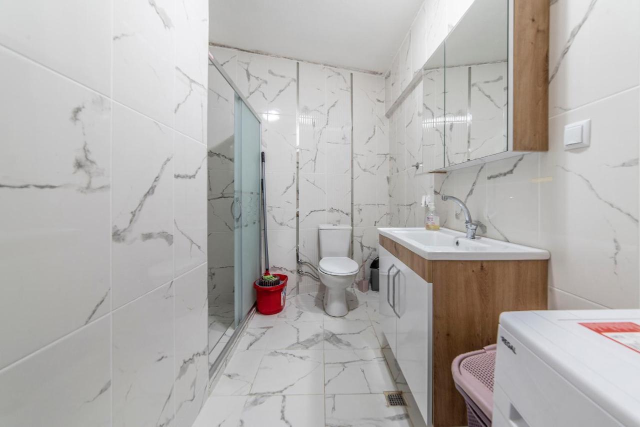Centrally Located 2 Bedroom Apt With Netflix Bursa Kültér fotó